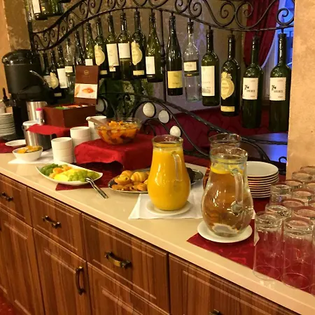 特佛拉娜酒店 4*